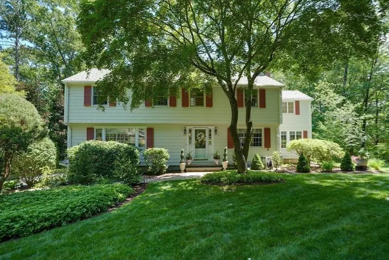 15 Carter Drive, Framingham