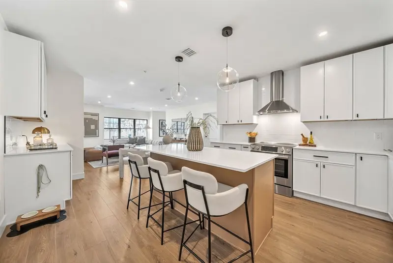 20 Audubon Way #208, Canton