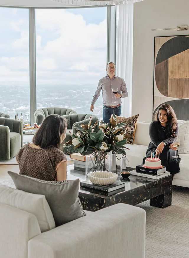 Four Seasons Private Residences One Dalton · Project presentation