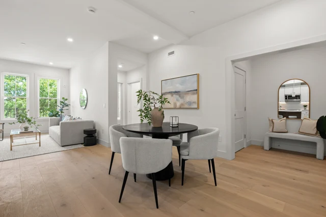 The Imperial · Residence 302 · view 6