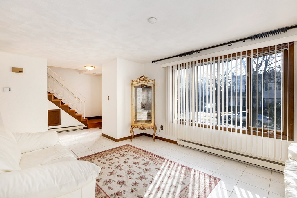 225 Glenwood St, Malden · 房屋照片 4