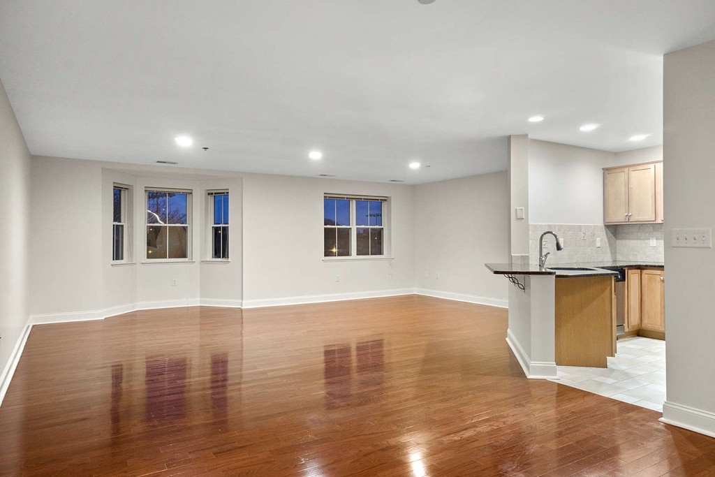 120 Wyllis Ave, Everett · 房屋照片 2