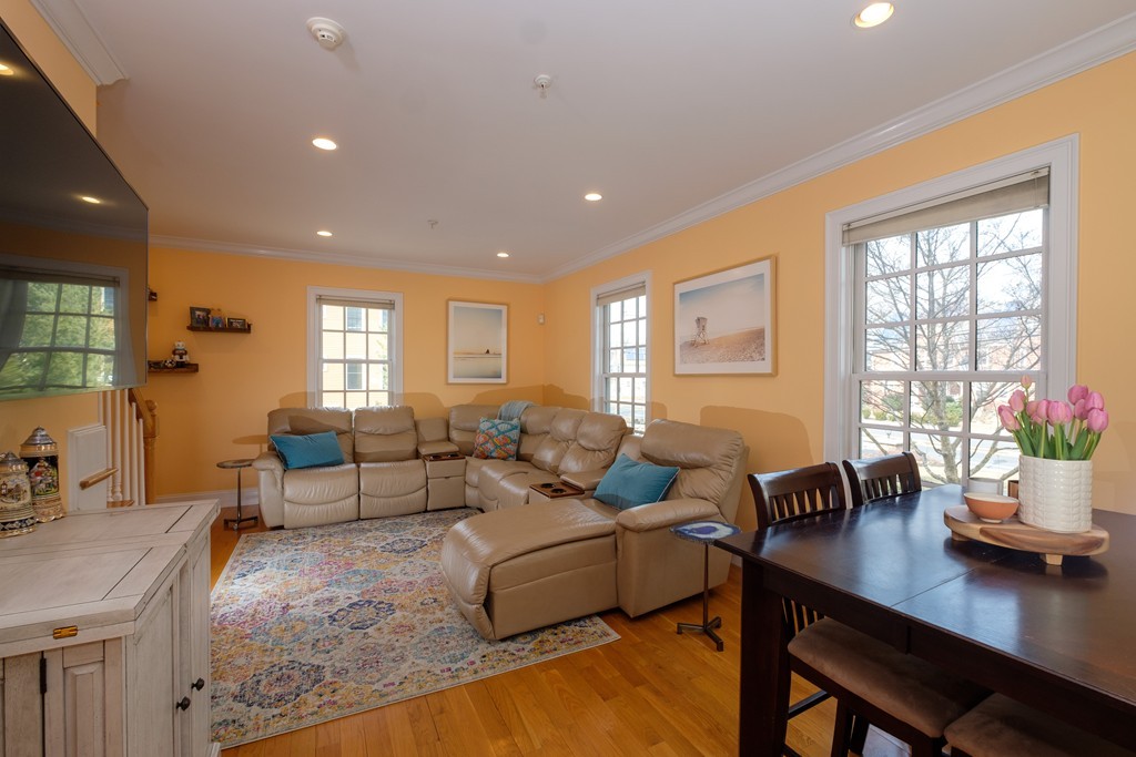 426 Main Street, Waltham · 房屋照片 6