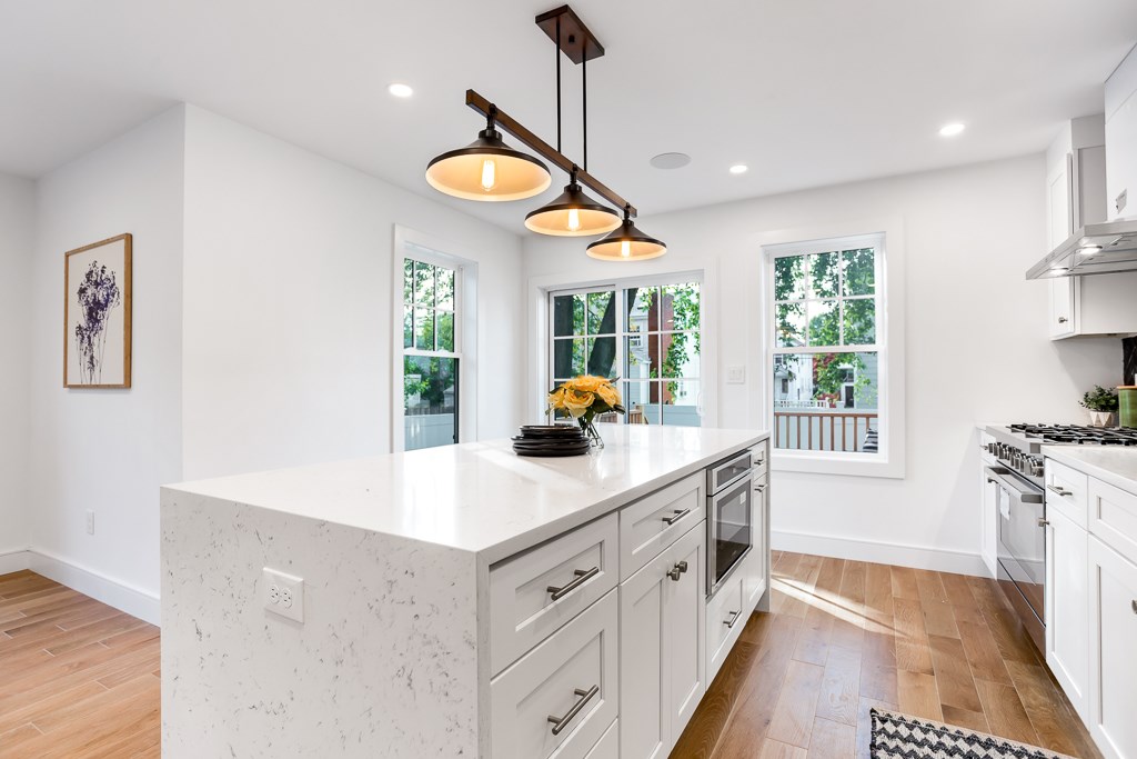 14 Beacon St, Arlington · 房屋照片 5