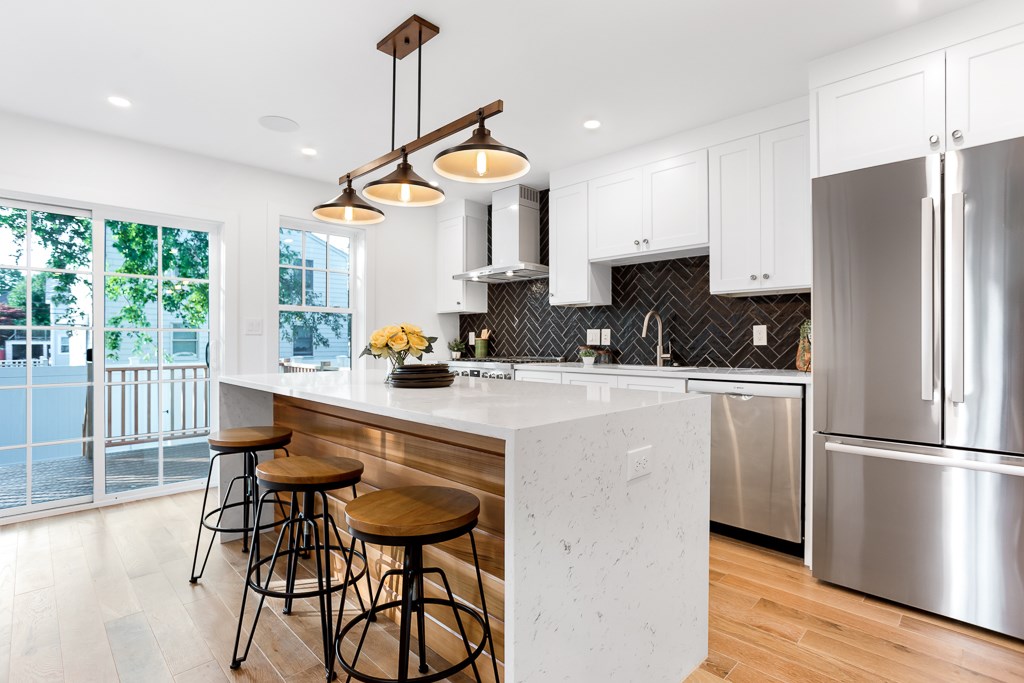 14 Beacon St, Arlington
