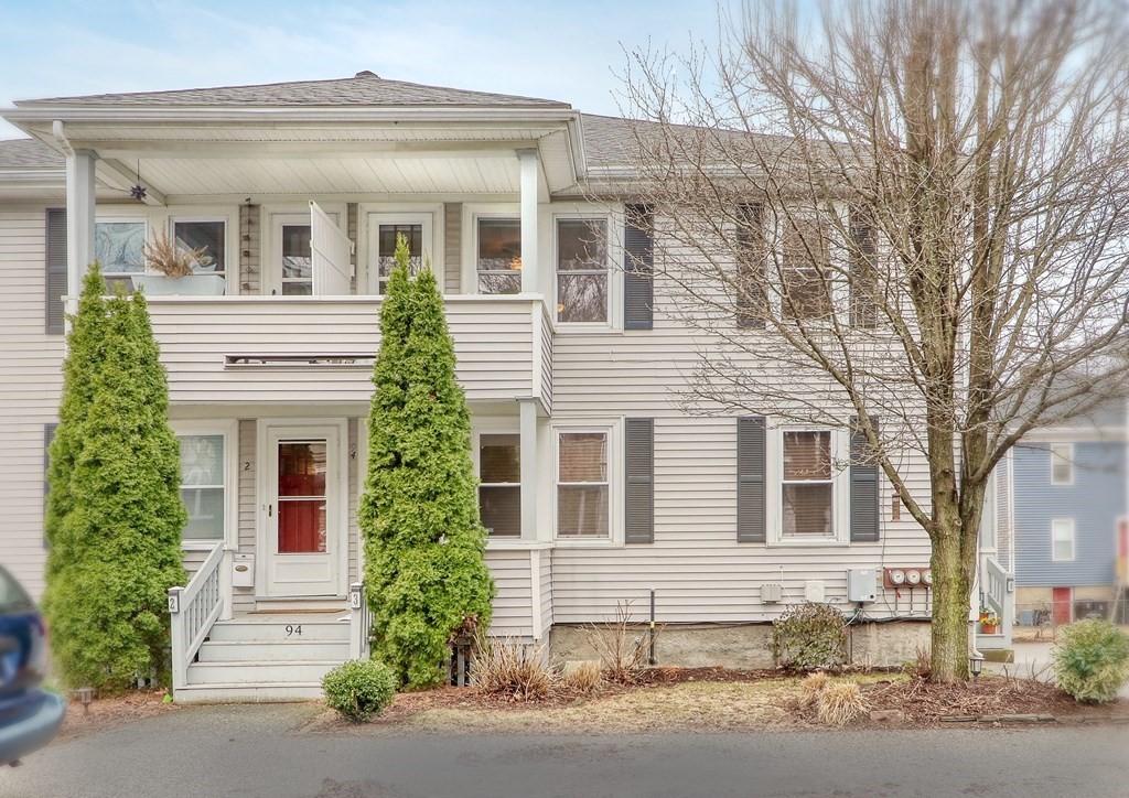 94 Overland Rd #4, Waltham