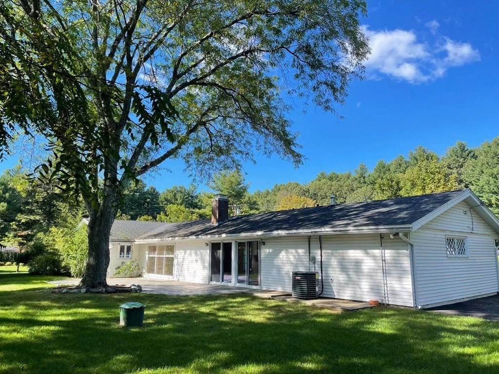 6 Nadine Rd, Framingham