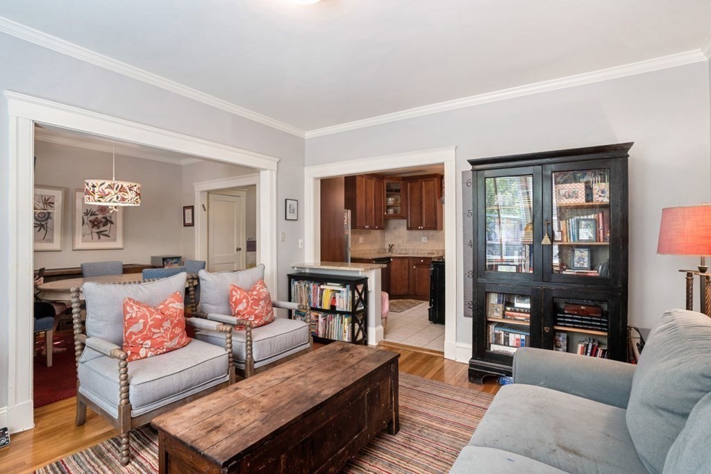 231 Freeman St, Brookline · 房屋照片 5