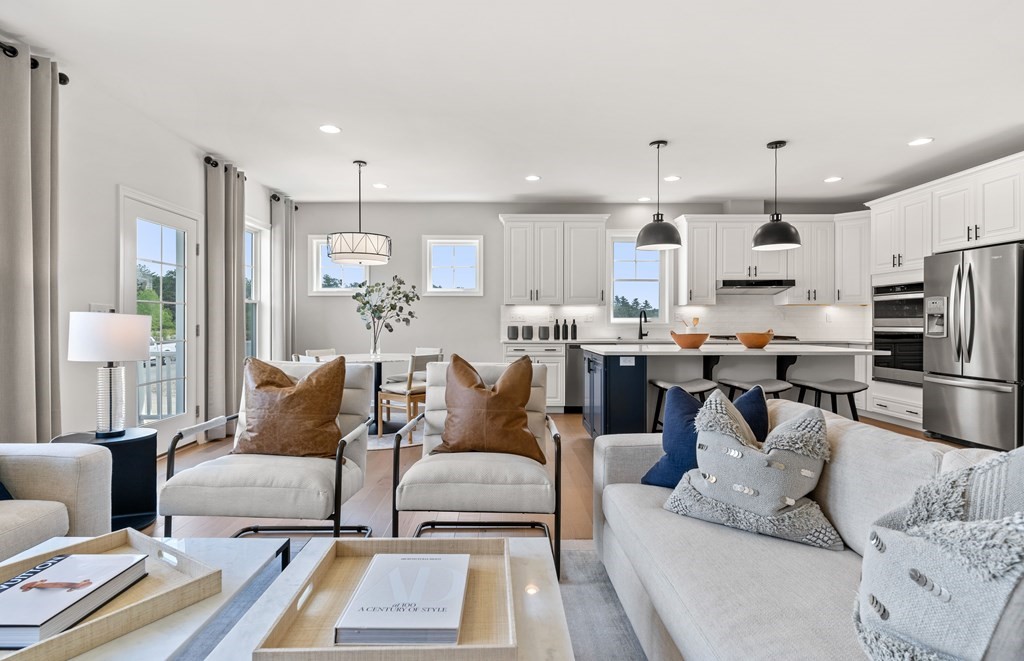 23 Cooley Drive, Woburn · 房屋照片 6
