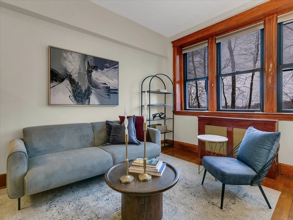 1999 Commonwealth Ave, Boston · 房屋照片 5
