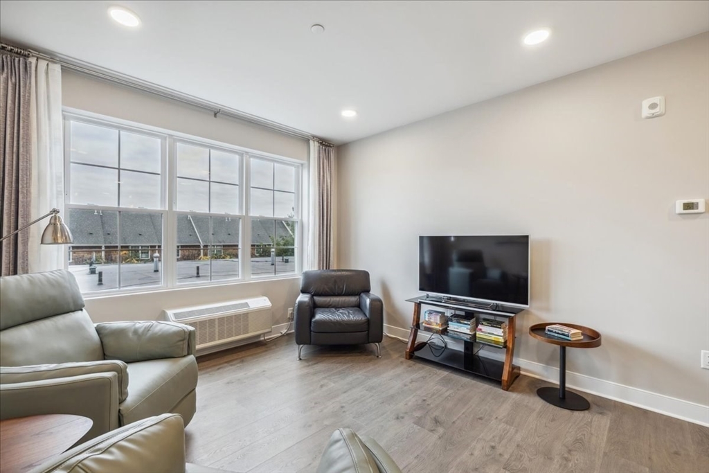 511 Hancock St, Quincy · 房屋照片 5