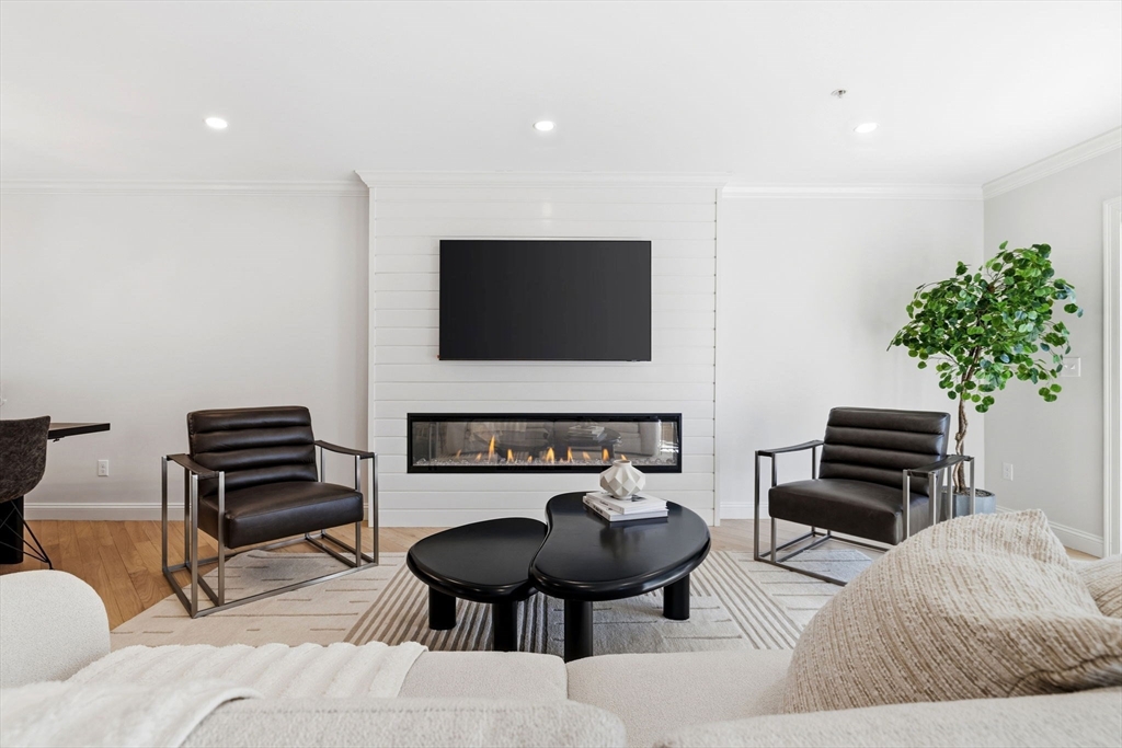3 Chatham St, Watertown · 房屋照片 3