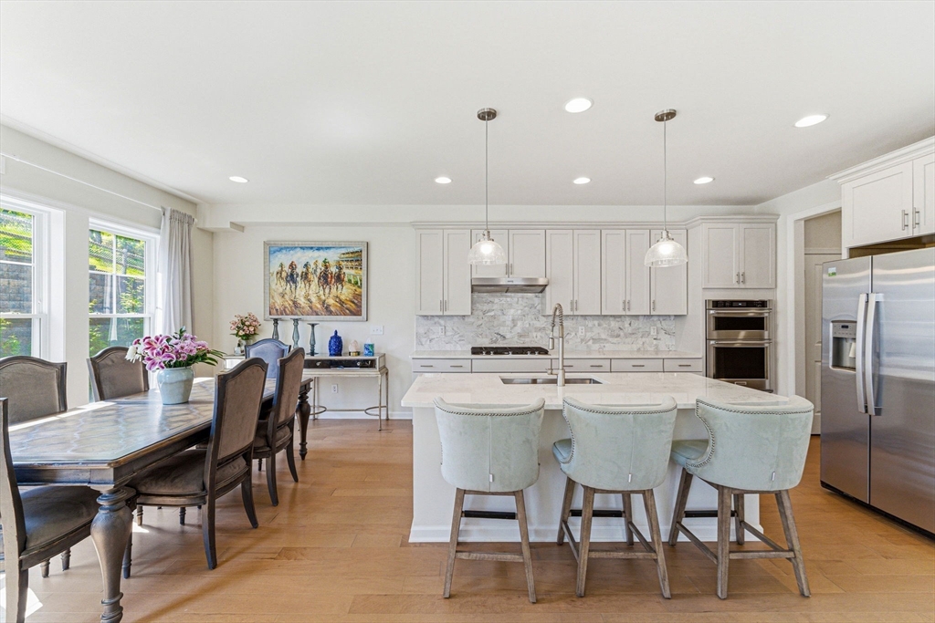 6 Cooley Dr, Woburn · 房屋照片 4