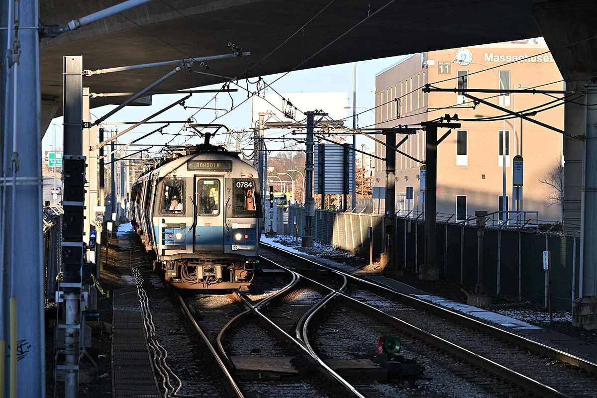 Blue Line approaching Airport station