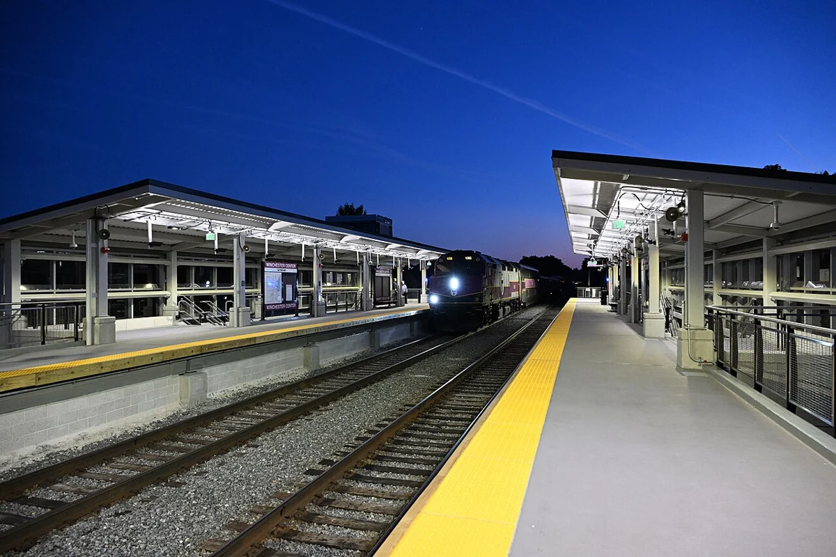 Commuter Rail at Winchester Center
